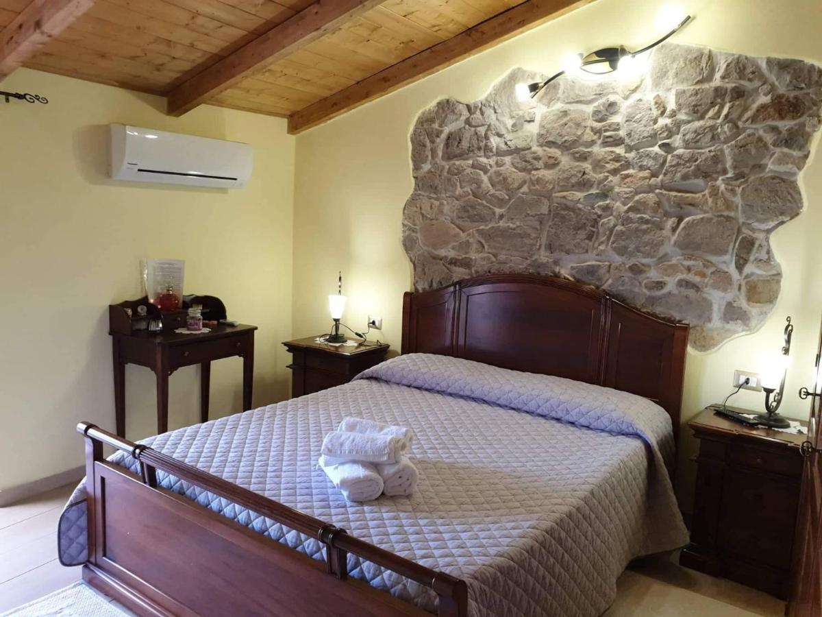 Estia Bed and Breakfast Scano Montiferro Exteriör bild