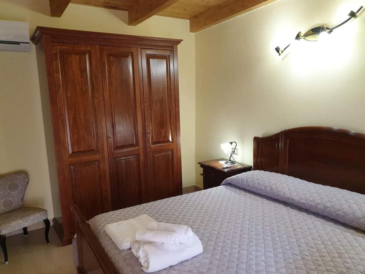 Estia Bed and Breakfast Scano Montiferro Exteriör bild